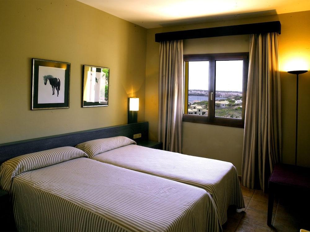 Calallonga Hotel Menorca マオー エクステリア 写真